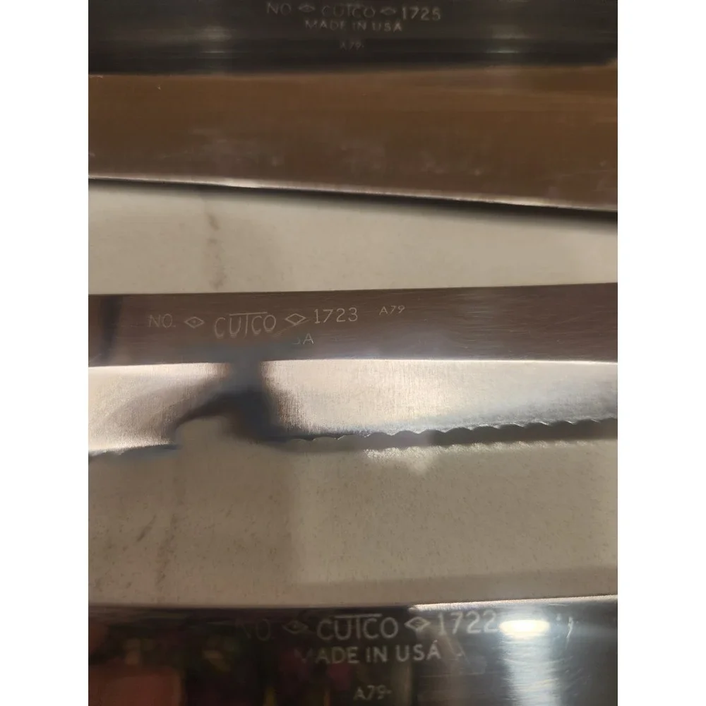 Vintage Cutco 5 Piece Knife Set With Plastic Space Saver Wall Mount & Sharpener